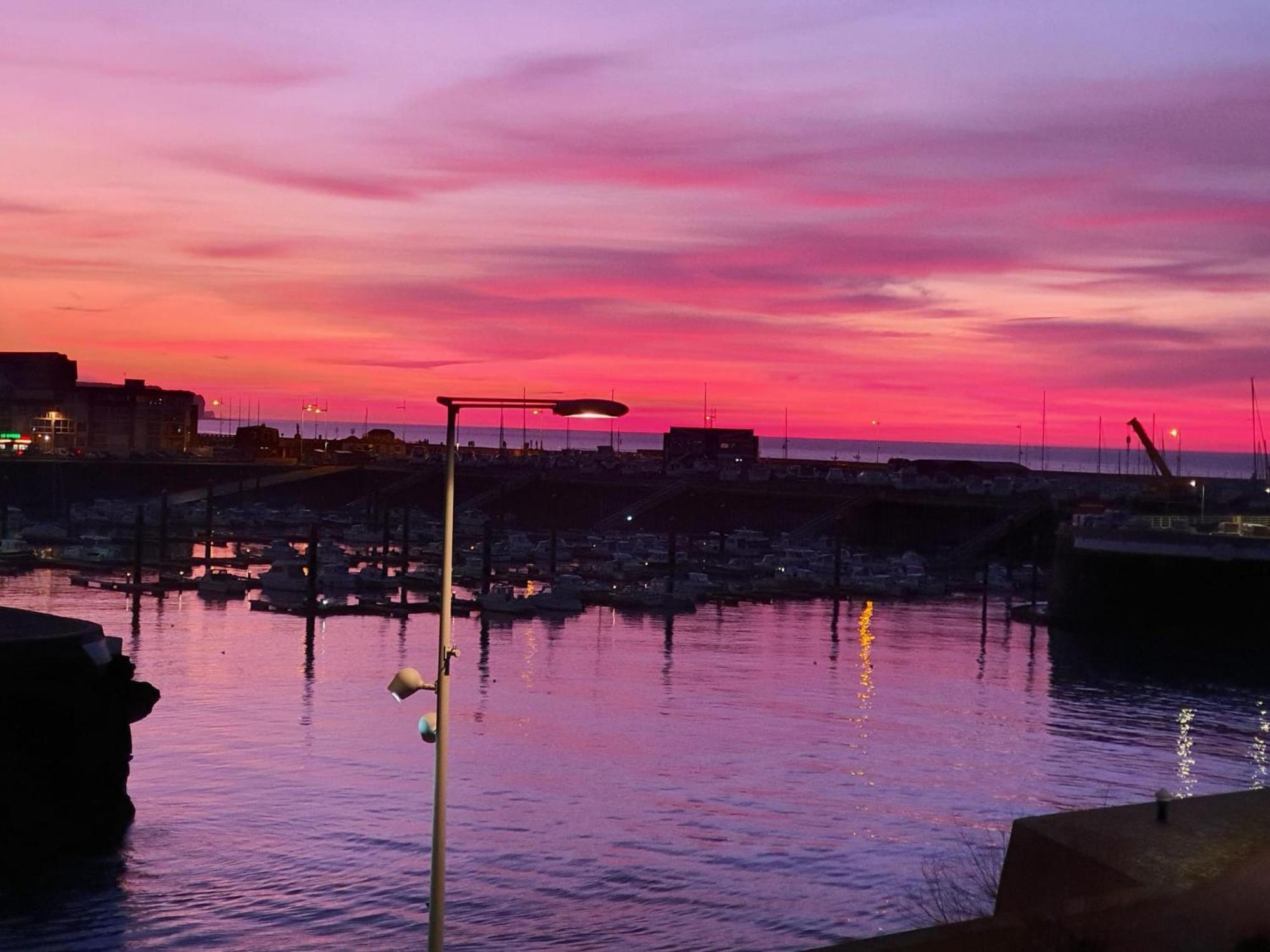 A Babord Fecamp Appartement Vue Port Et Mer Linge Inclus エクステリア 写真